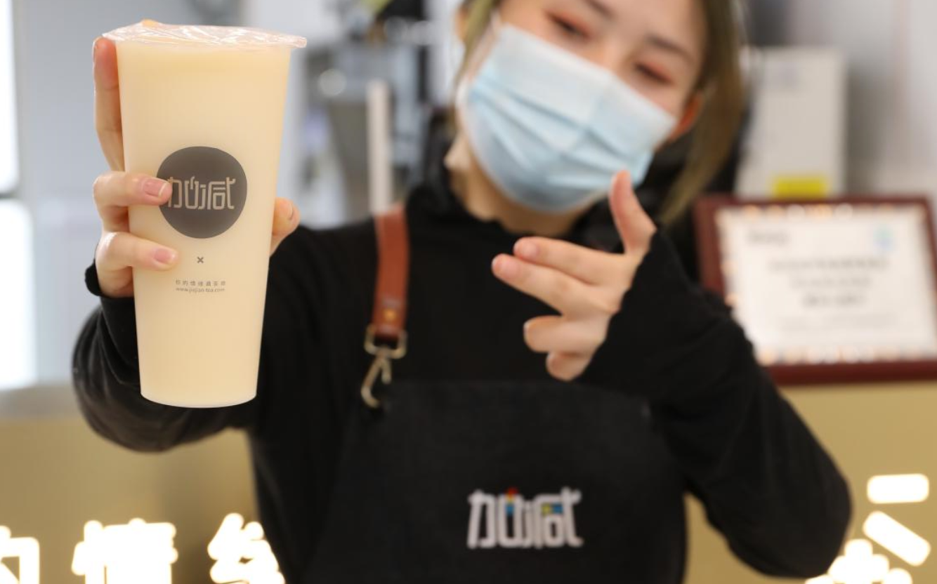 宝威体育奶茶：茶饮行业急速扩张下会存在哪些隐患